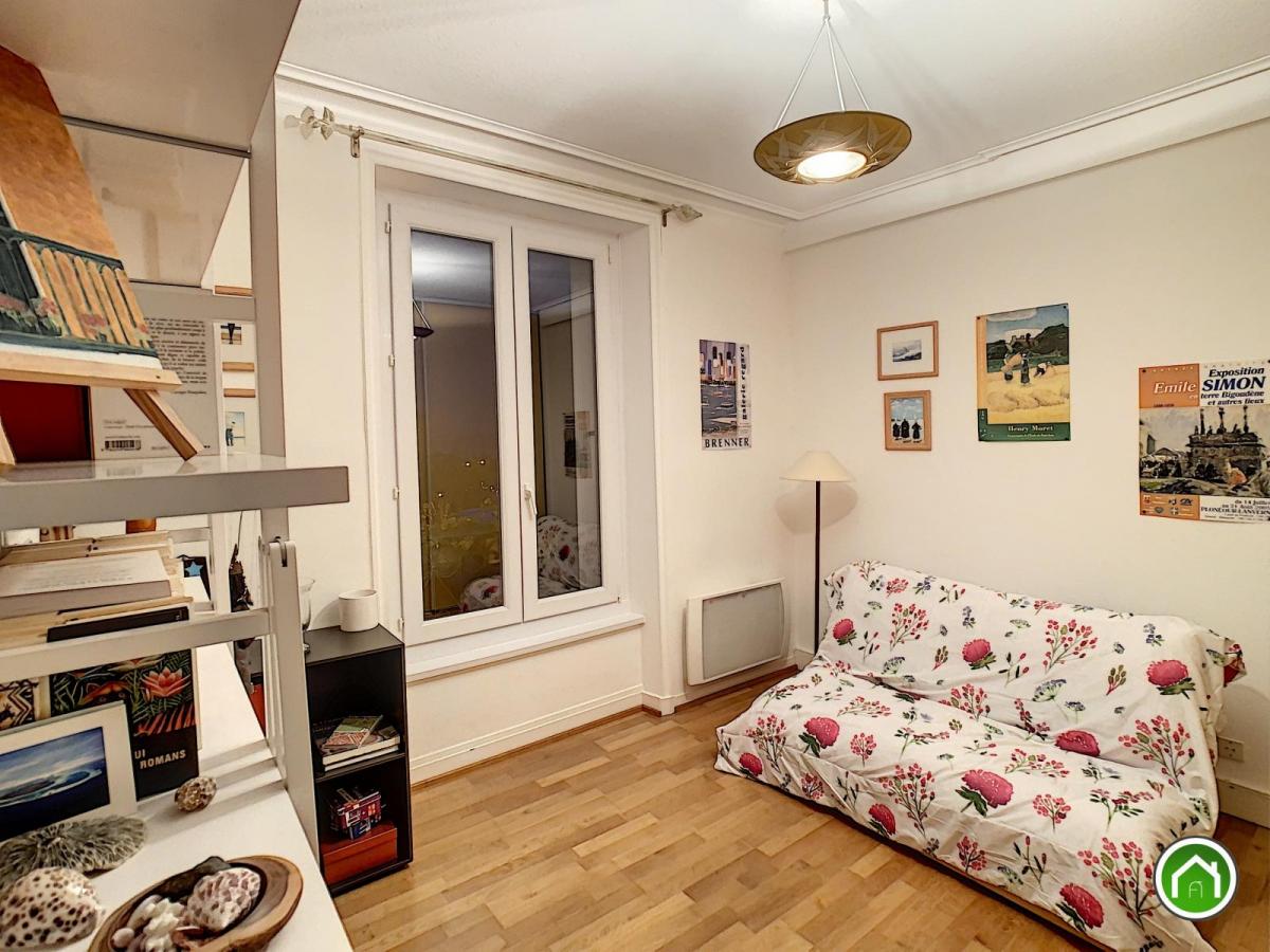 CENTRE-VILLE / SAINT MICHEL : ravissant appartement cosy avec deux chambres 